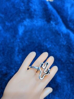 Silver Cactus Outline Ring - Open Band